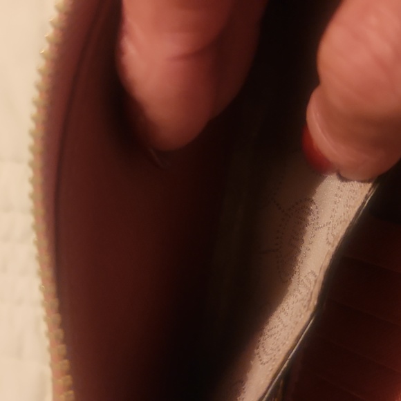 Wallet - Picture 3 of 4